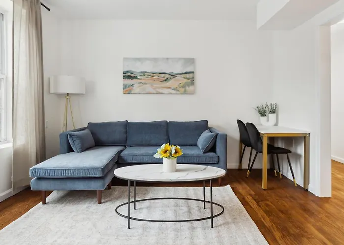Jersey City Monthly Boutique 20 Min To Nyc