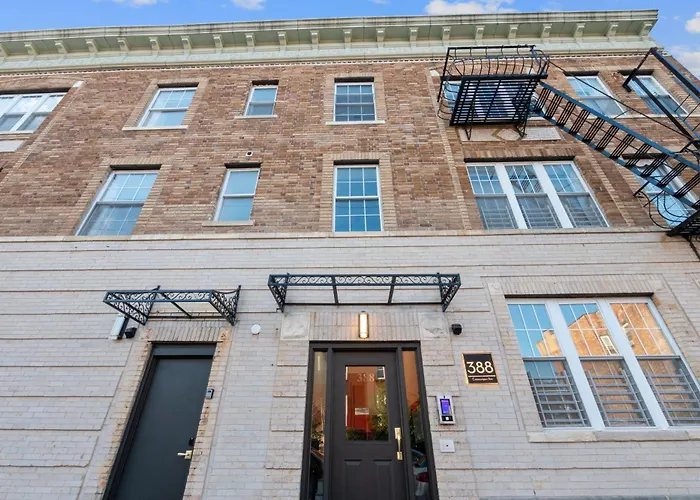 Jersey City Monthly Boutique 20 Min To Nyc